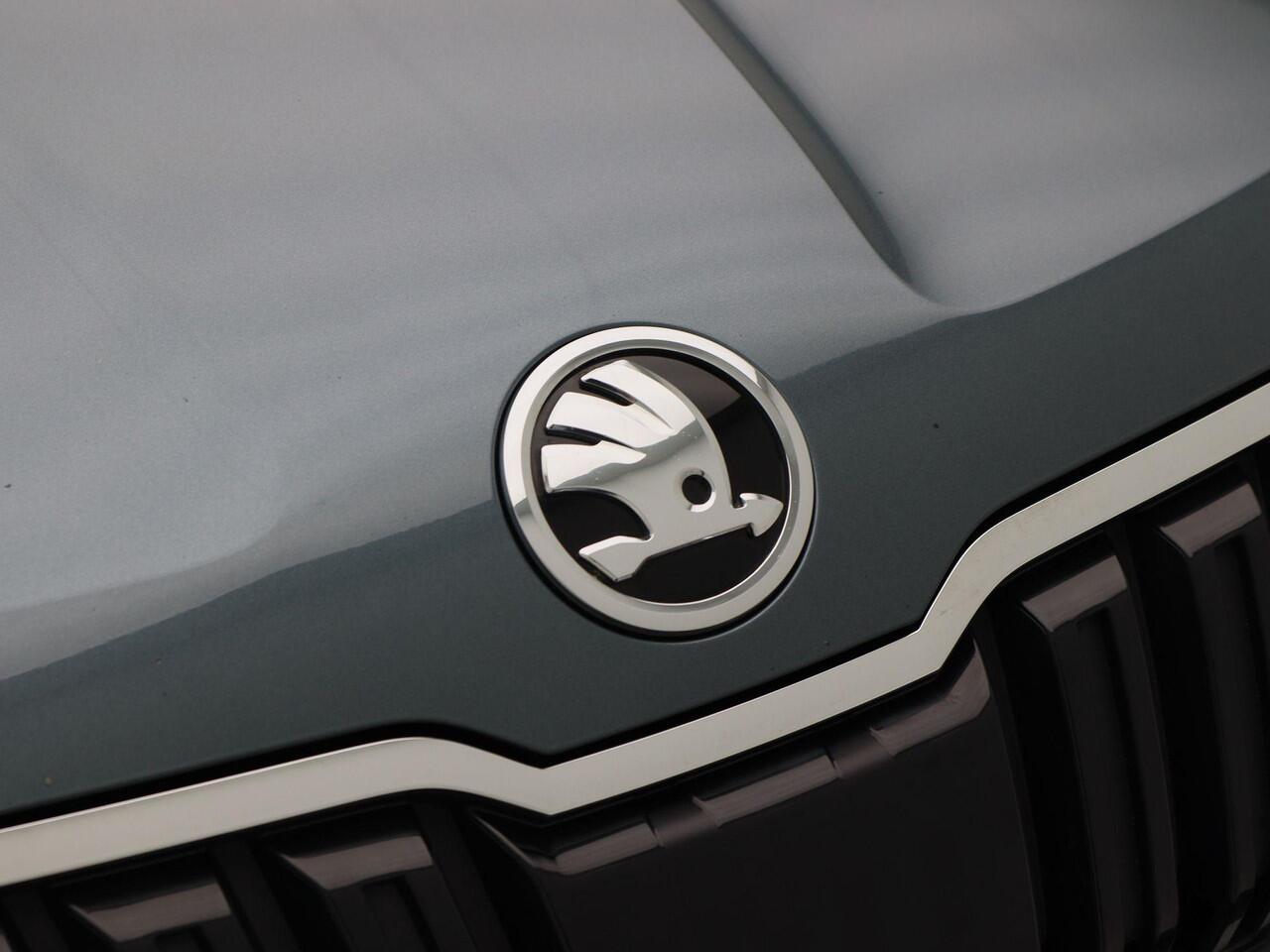 Skoda Karoq 1.6 TDi 115 Pk Clever Edition | LED | Parkeersensoren | Cruise Control | Carplay | Navigatiesysteem | Climate Control | 18 Inch