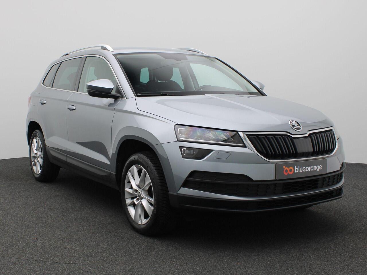 Skoda Karoq 1.0 TSI Business Edition Plus 115PK Achteruitrijcamera, Keyless, Cruise Controle, Navi, Clima, Trekhaak, 17" LM Velgen