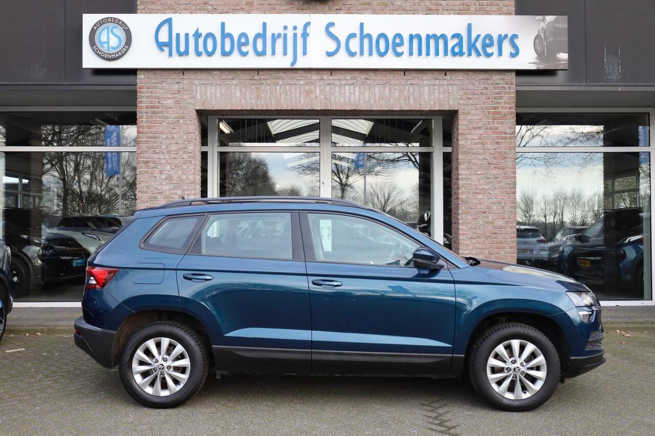 Skoda Karoq 1.0 TSI Business Edition CARPLAY CAMERA SFEERVERL. STOELERW. DAB CRUISE CLIMA NAVI 2XPDC LMV