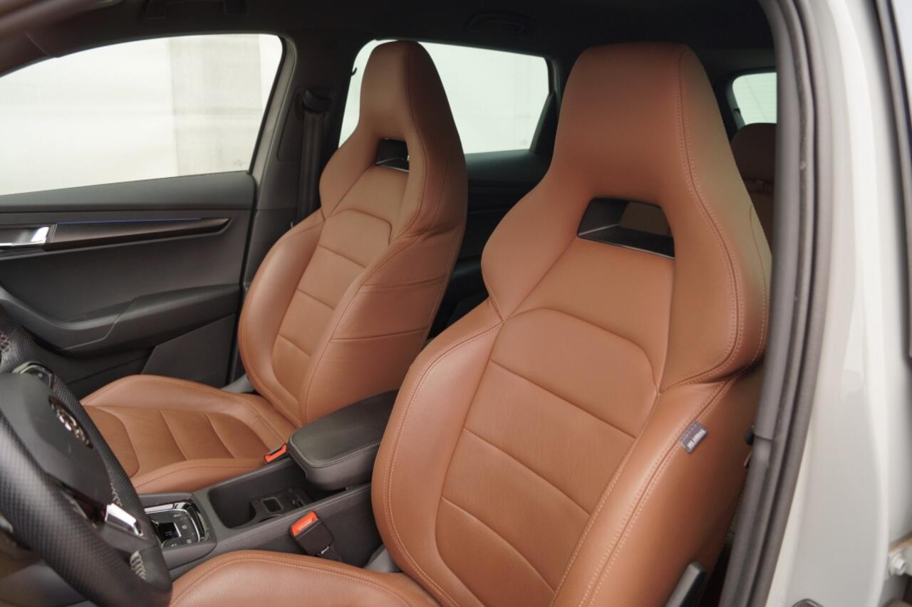 Skoda Karoq 1.5 TSI 150pk DSG Sportline Business -LEER-ECC-