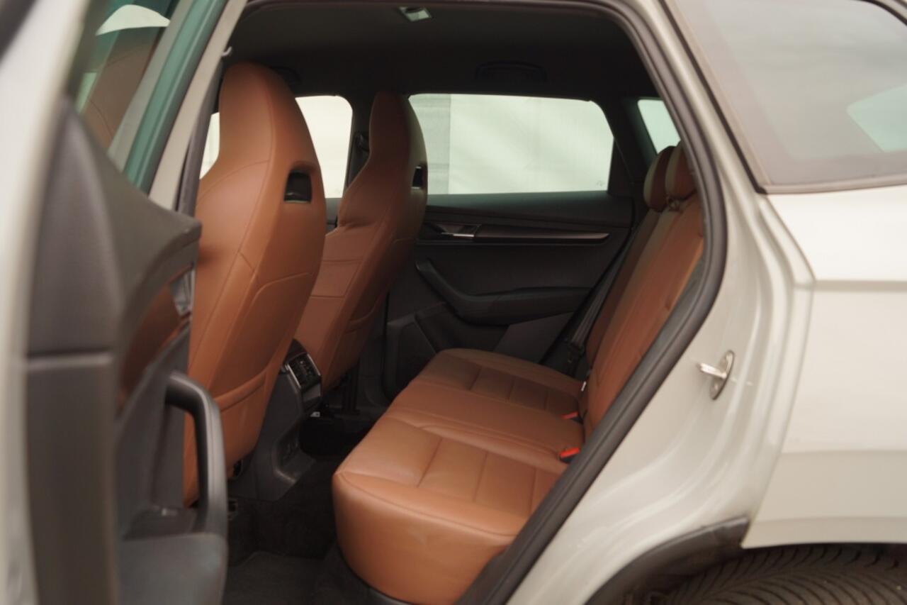 Skoda Karoq 1.5 TSI 150pk DSG Sportline Business -LEER-ECC-