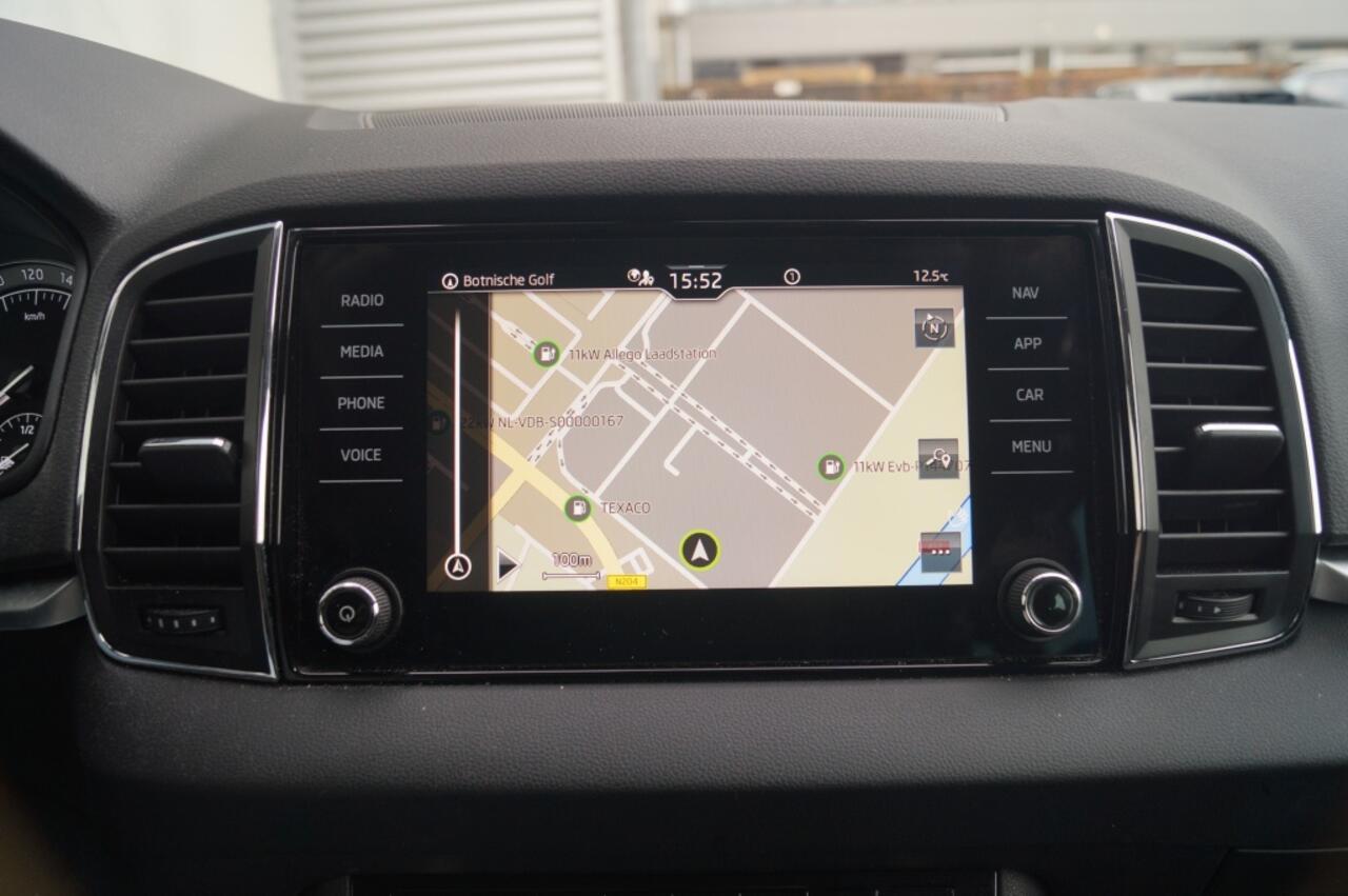 Skoda Karoq 1.0 TSI Business Edition Plus -LED-ECC-CAM-NAVI-