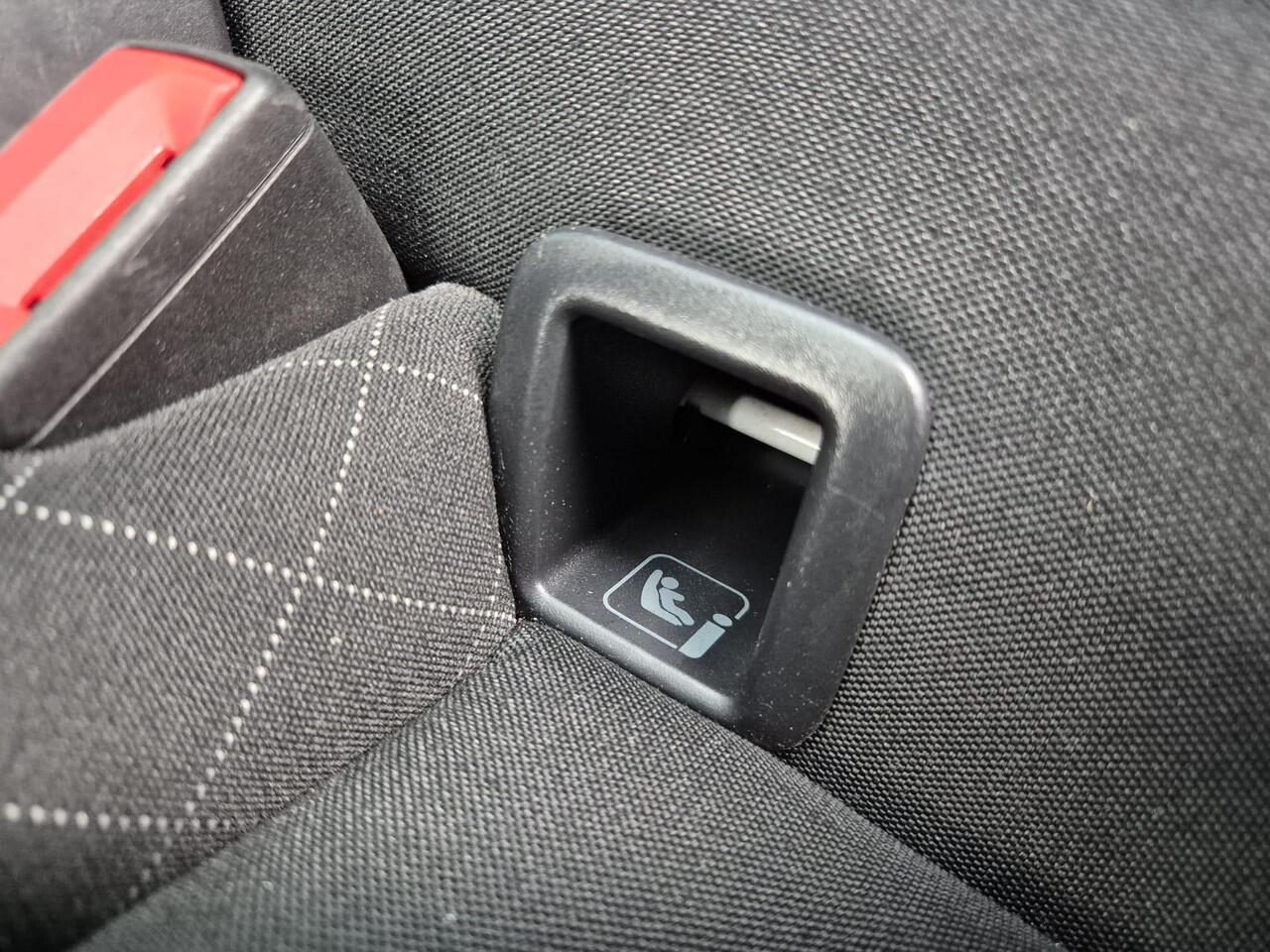 Skoda Karoq 1.0 TSI Ambition Business | BTW | Automaat | Pano | Virtual | trekhaak | Carplay