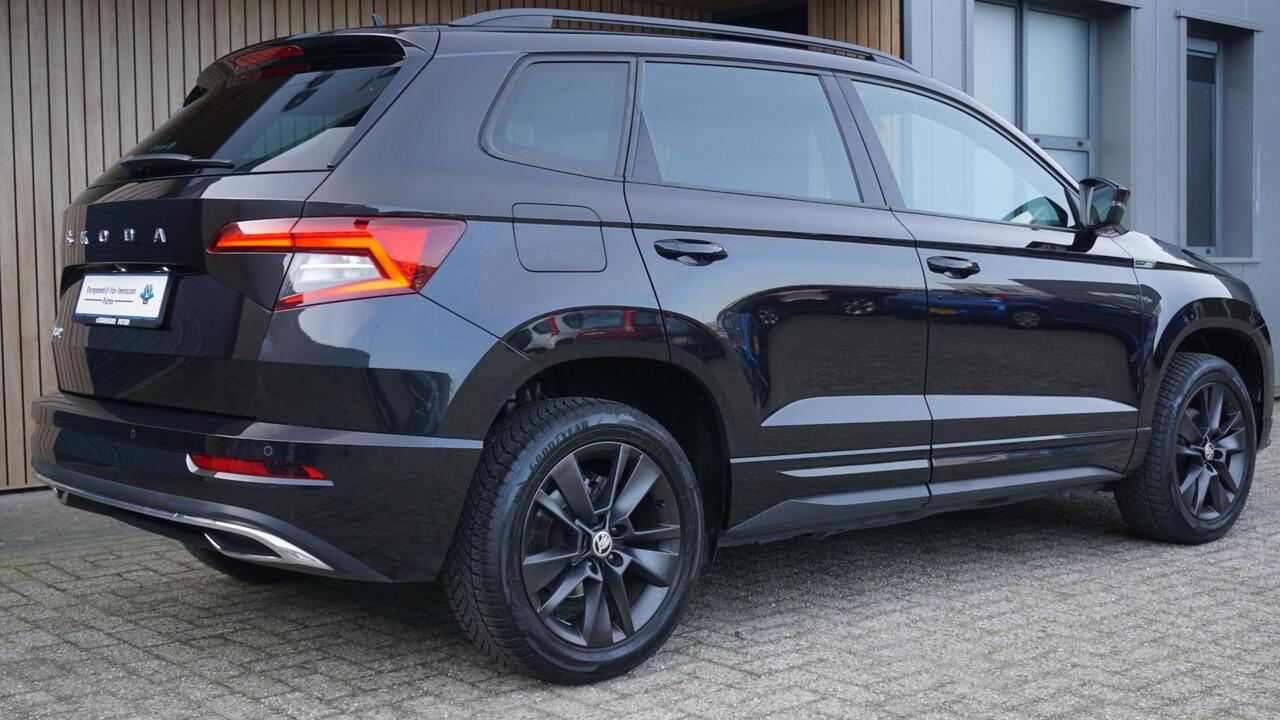 Skoda Karoq 1.5 TSI 150pk Sportline Business Virtual Navi A-Camera Sfeerverlichting Adaptive Cruise Keyless LED 88140km!