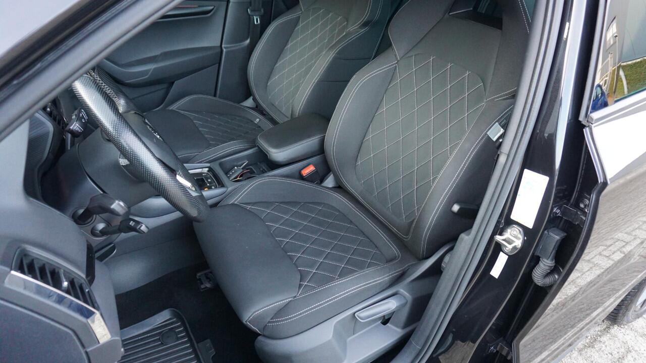 Skoda Karoq 1.5 TSI 150pk Sportline Business Virtual Navi A-Camera Sfeerverlichting Adaptive Cruise Keyless LED 88140km!