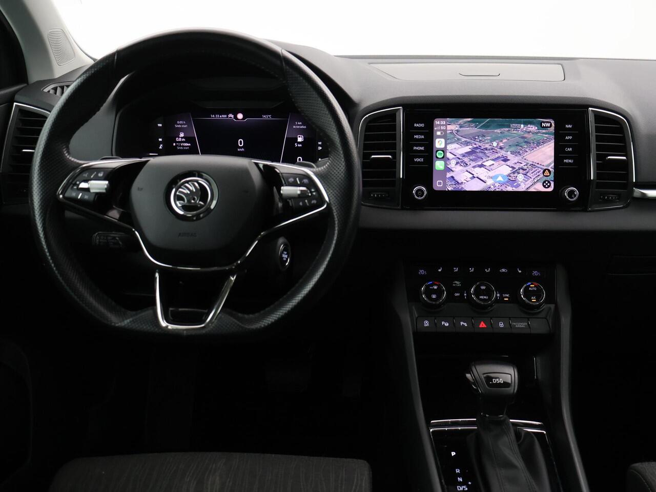 Skoda Karoq 1.5 TSI ACT 150 PK AUT. + VIRTUAL COCKPIT | ADAPTIVE CRUISE | TREKHAAK | STUURVERWARMING