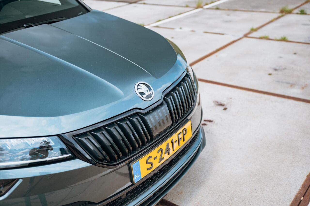 Skoda Karoq 1.5 TSI 150PK DSG Sportline | TREKHAAK | DIGI DASH | NAVI | ELEKTRISCH BEDIENBARE ACHTERKLEP | ADAPTIVE CRUISE CONTROL