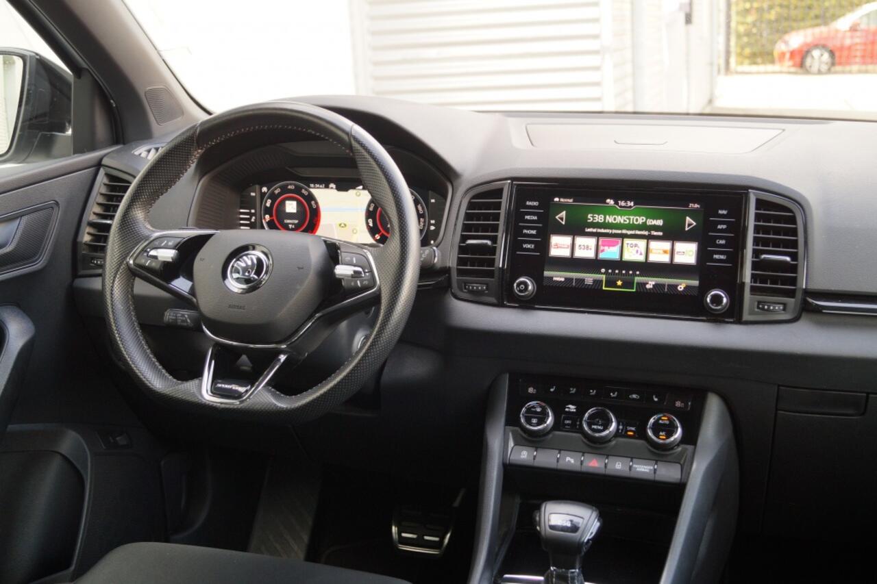 Skoda Karoq 1.5 TSI 150pk DSG Sportline -PANO-LED-ECC-TREKHAAK-