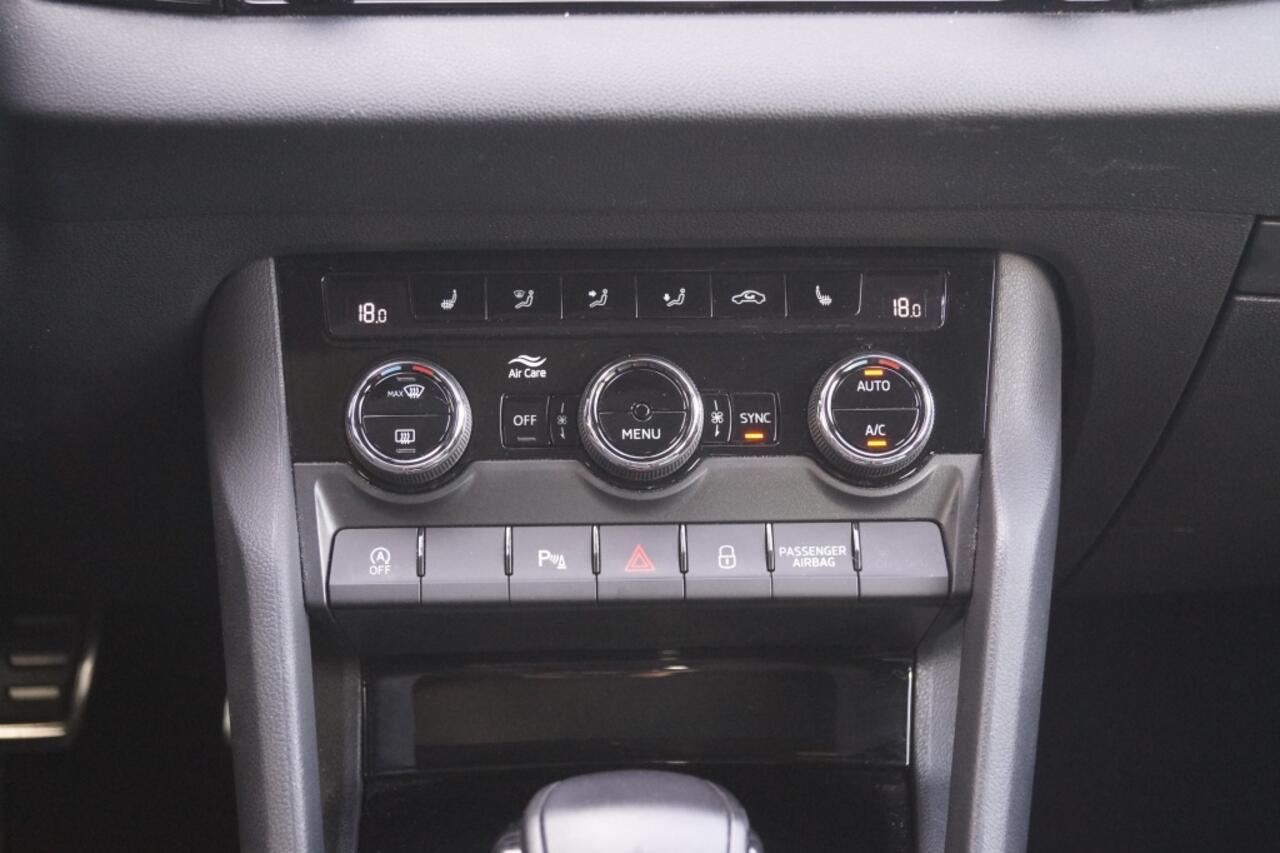 Skoda Karoq 1.5 TSI 150pk DSG Sportline -PANO-LED-ECC-TREKHAAK-