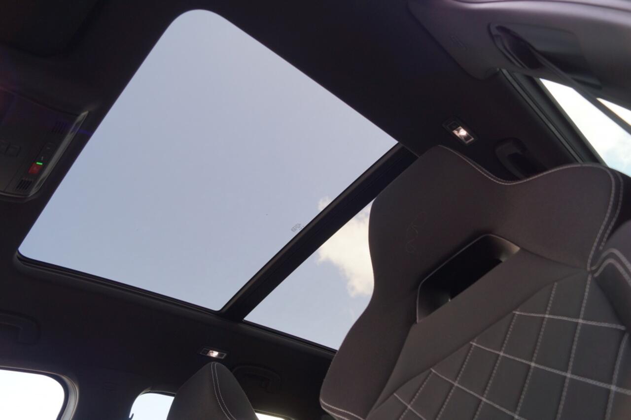 Skoda Karoq 1.5 TSI 150pk DSG Sportline -PANO-LED-ECC-TREKHAAK-