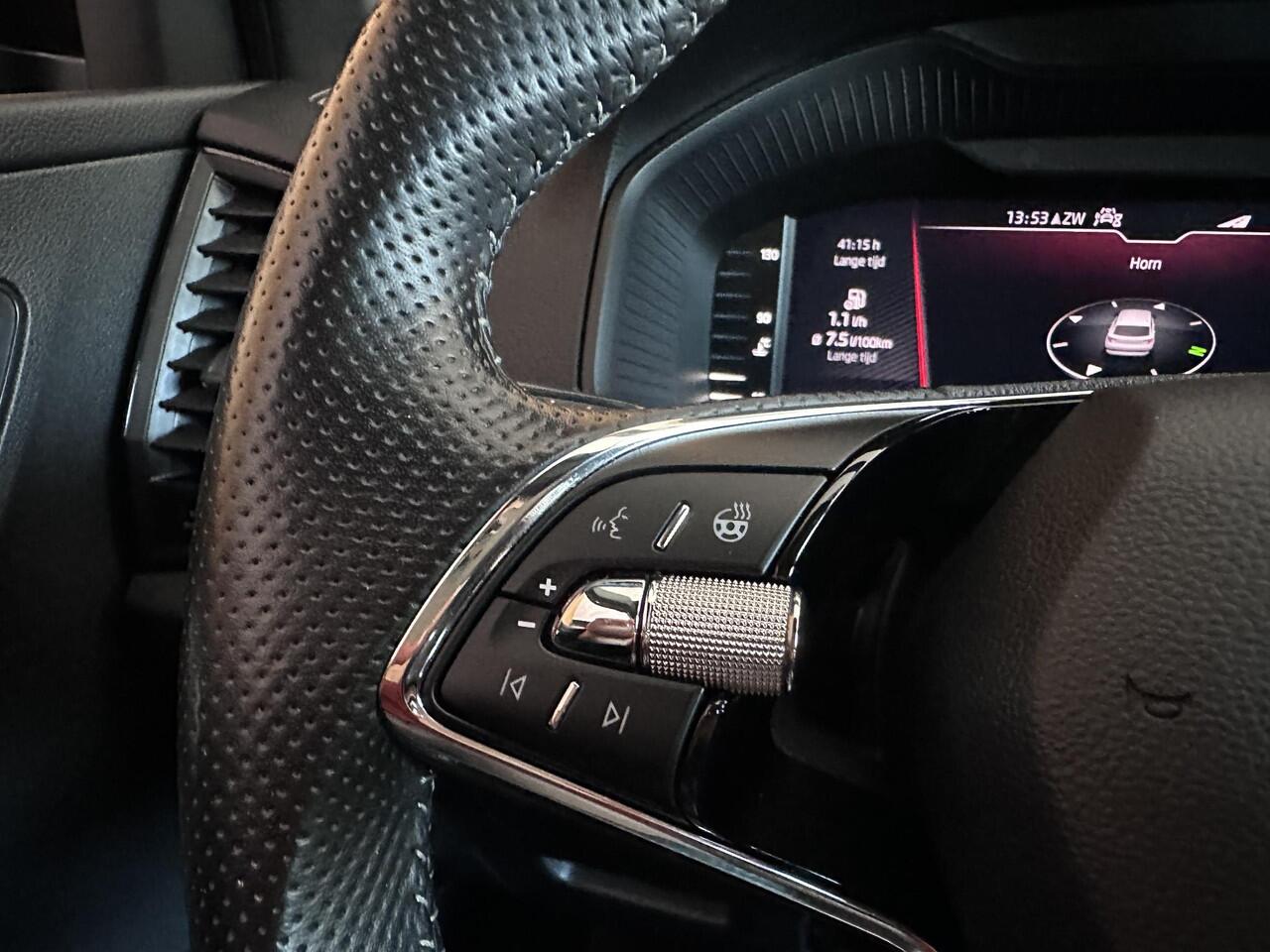 Skoda Karoq 1.5 TSI ACT Sportline Stoelverwarming | Camera