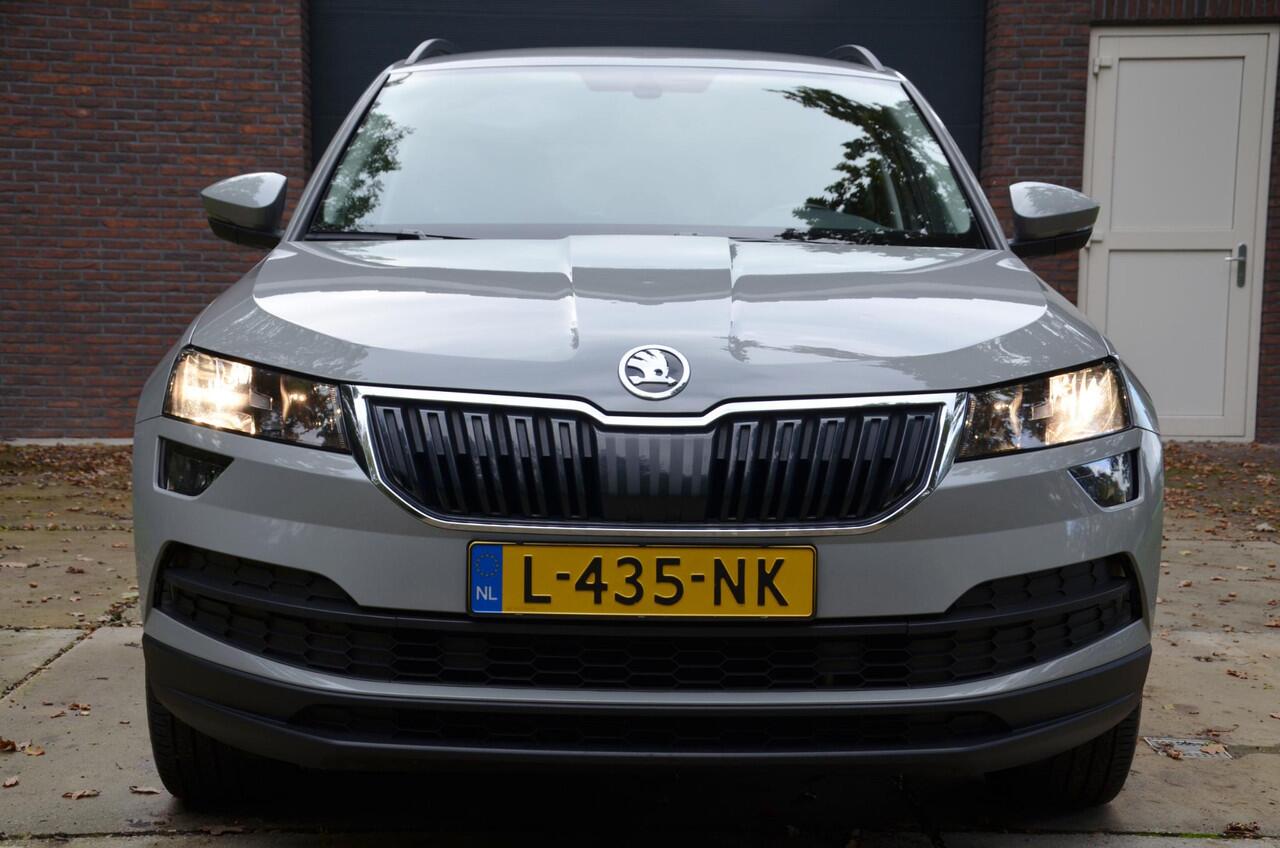 Skoda Karoq 1.5 TSI ACT Business Edition Automaat/Ecc/Pdc/Apple Carplay/Android Auto/lichtmetalen velgen/Cr-Controle/Trekhaak