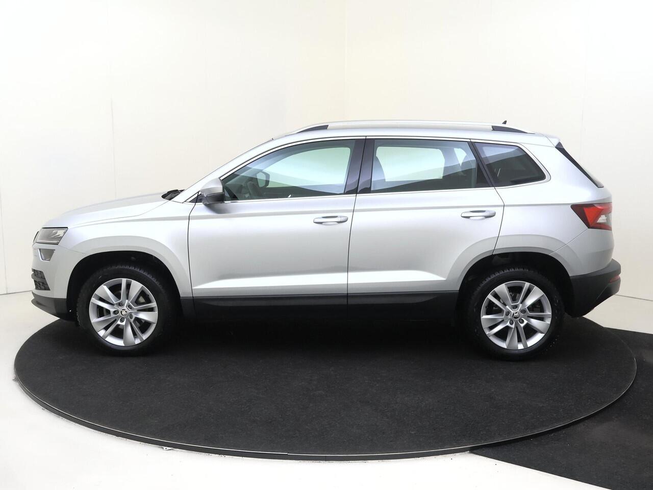 Skoda Karoq 1.5 TSI ACT Business Edition Plus | Keyless | Achteruitrijcamera | Navigatie | Cruise control | CarPlay | Full LED verlichting | Elektrisch inklapbare buitenspiegels |