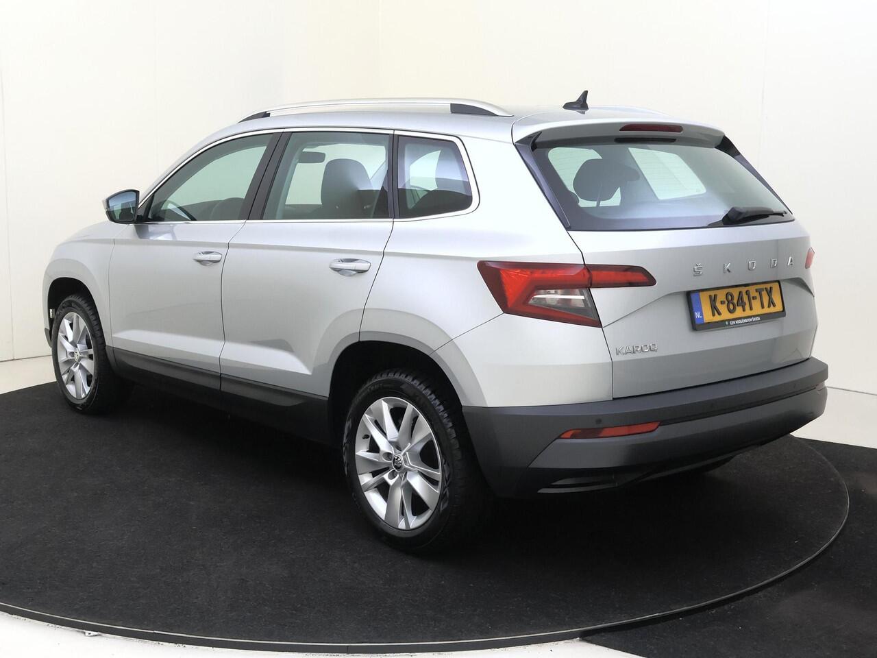 Skoda Karoq 1.5 TSI ACT Business Edition Plus | Keyless | Achteruitrijcamera | Navigatie | Cruise control | CarPlay | Full LED verlichting | Elektrisch inklapbare buitenspiegels |