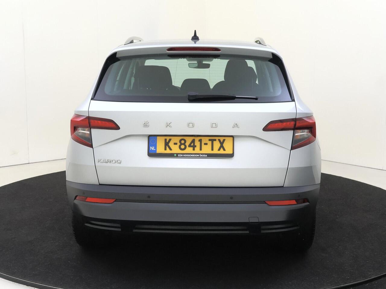 Skoda Karoq 1.5 TSI ACT Business Edition Plus | Keyless | Achteruitrijcamera | Navigatie | Cruise control | CarPlay | Full LED verlichting | Elektrisch inklapbare buitenspiegels |