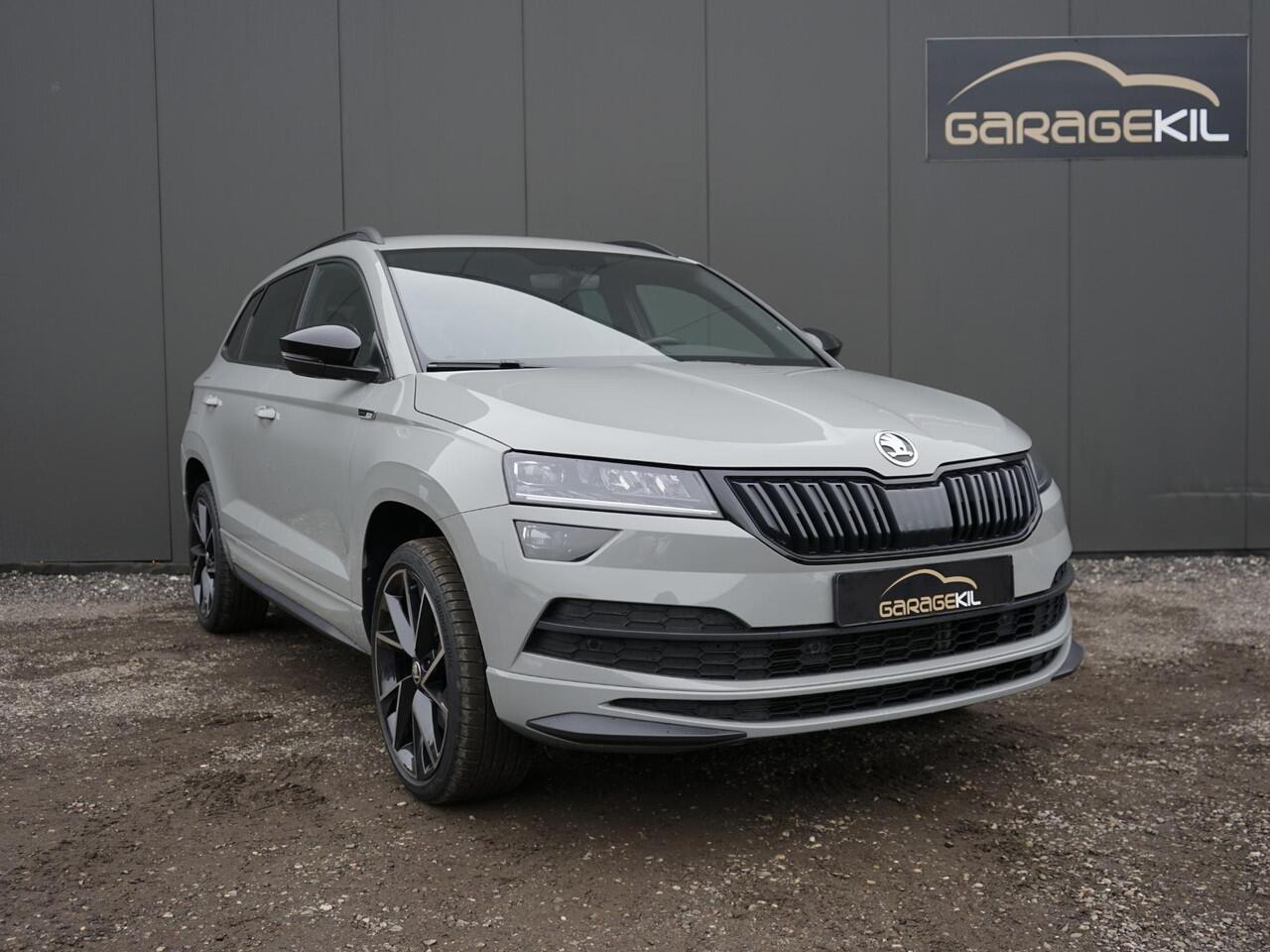 Skoda Karoq 1.5 TSI ACT Sportline Business Dealeronderh. / Smartlink / Steel Grey! /Achteruitrijcamera / PDC voor-achter / LED koplampen / Winterpakket / Sfeerverlichting