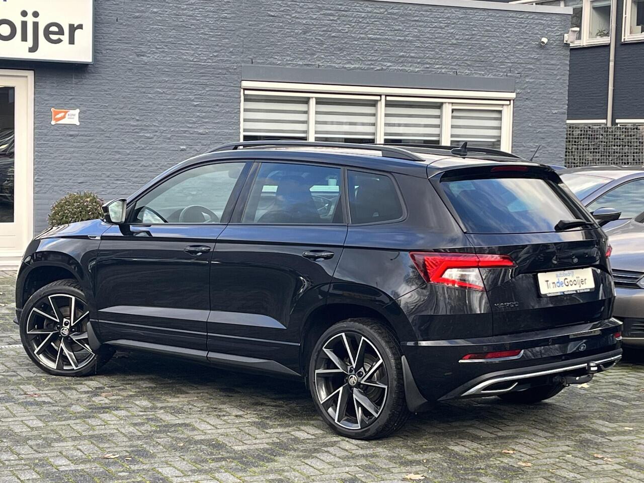 Skoda Karoq 1.5 TSi DSG ACT Sportline Business | TREKHAAK | STOELVERW. | EL. ACHTERKLEP | 19" |
