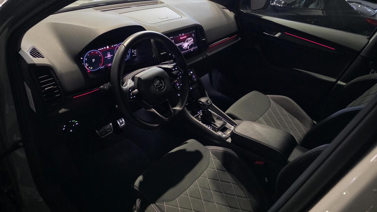 Skoda Karoq 1.5 TSI ACT Sportline | Pano | Carplay | Camera
