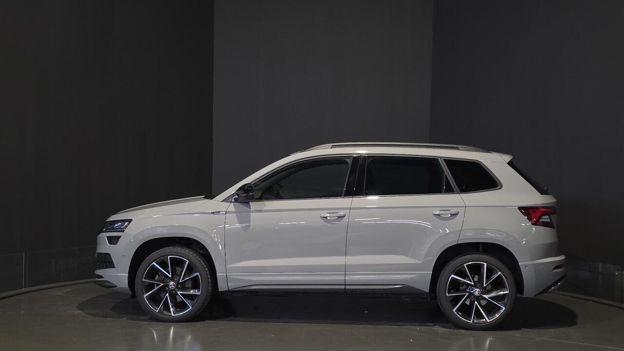 Skoda Karoq 1.5 TSI ACT Sportline | Pano | Carplay | Camera