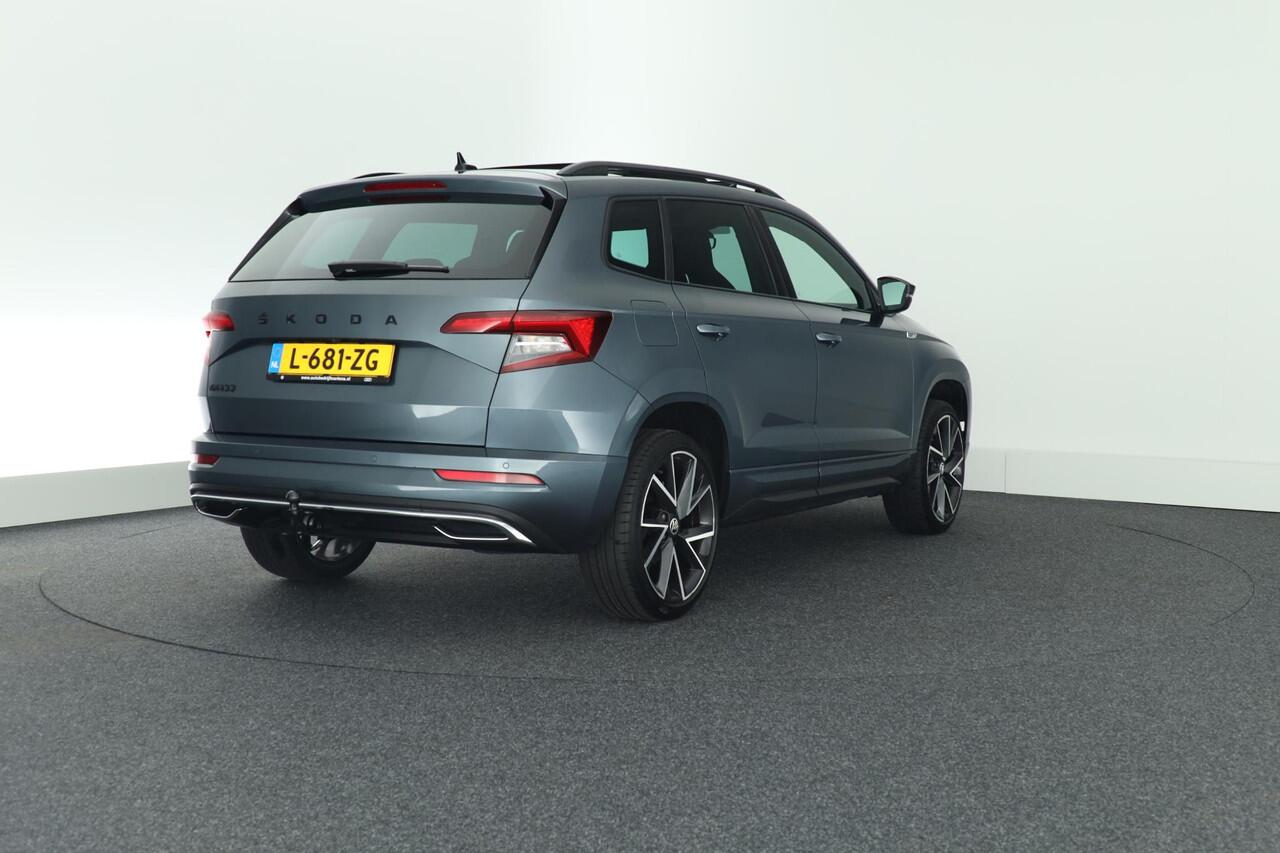 Skoda Karoq 1.5 TSI 150pk DSG Sportline Business Panoramadak Trekhaak Stoelverwarming