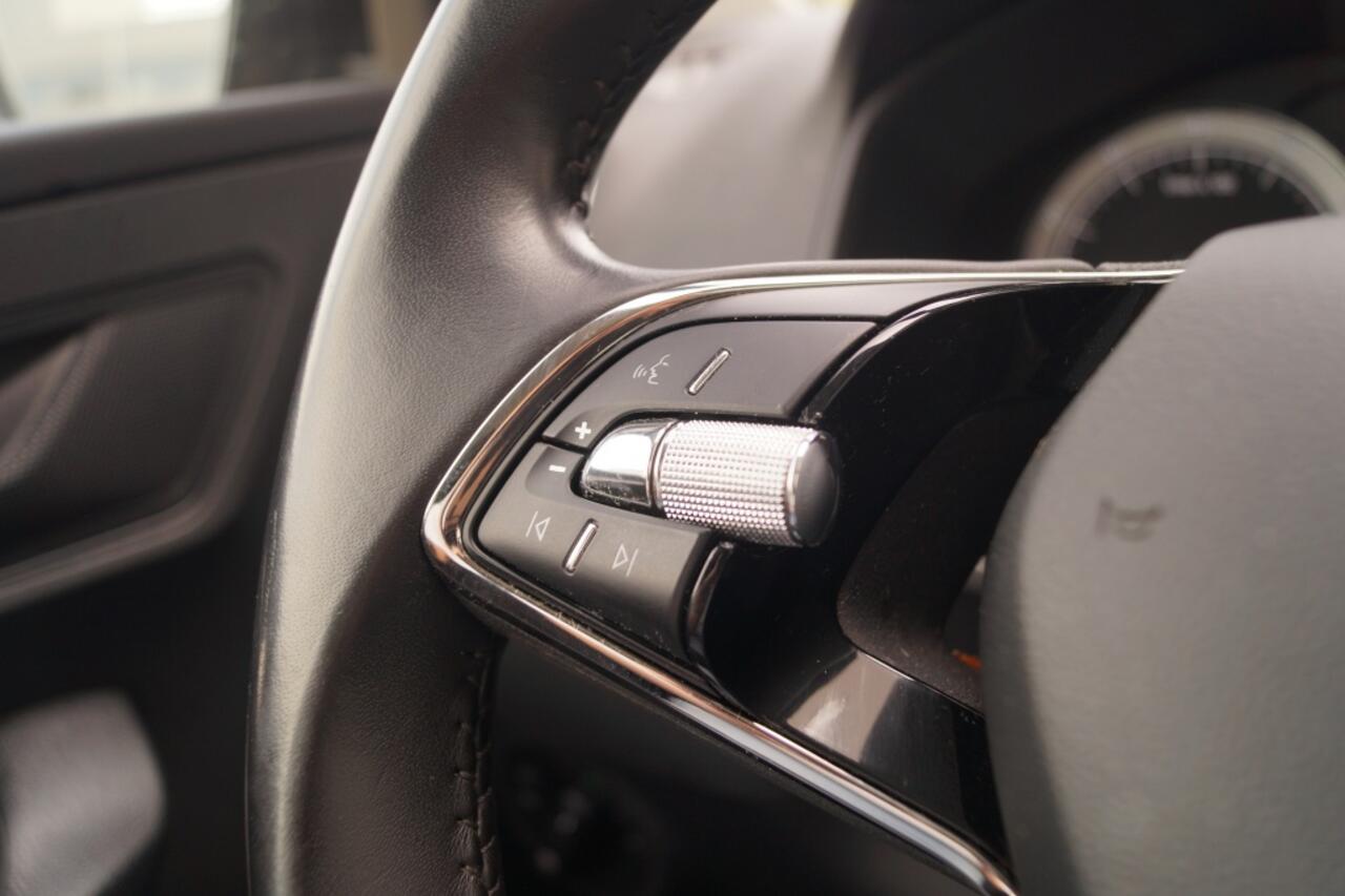 Skoda Karoq 1.5 TSI 150pk DSG Business Edition -NAVI-ECC-PDC-