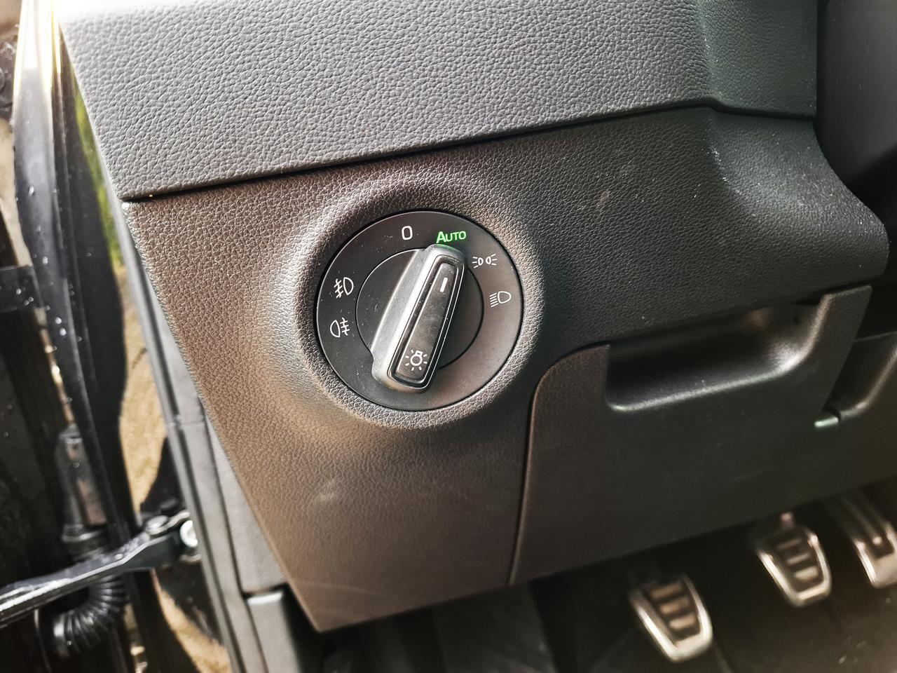 Skoda Karoq 1.5 TSI Sportline Business, Navi,Cruise,Clima