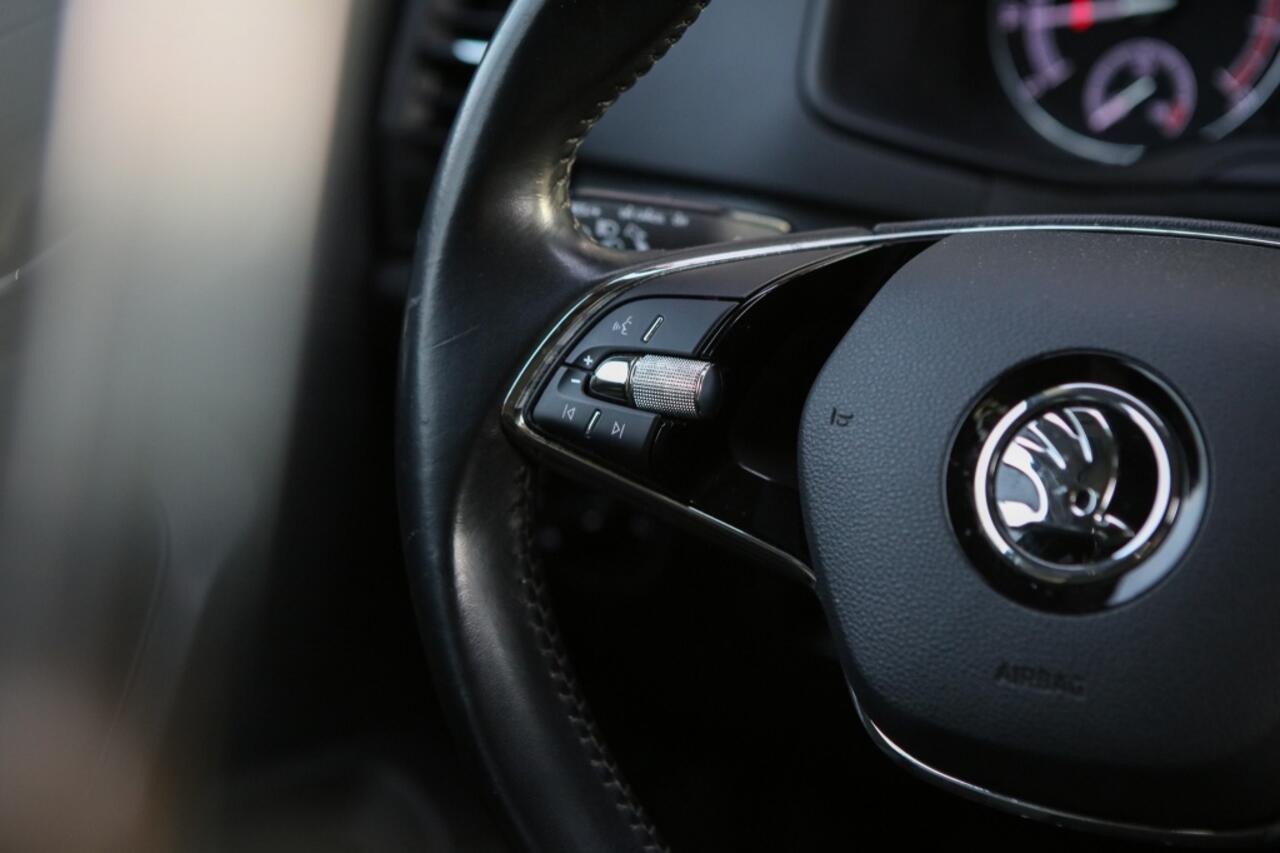 Skoda Karoq 1.0 TSI Bus. Ed.