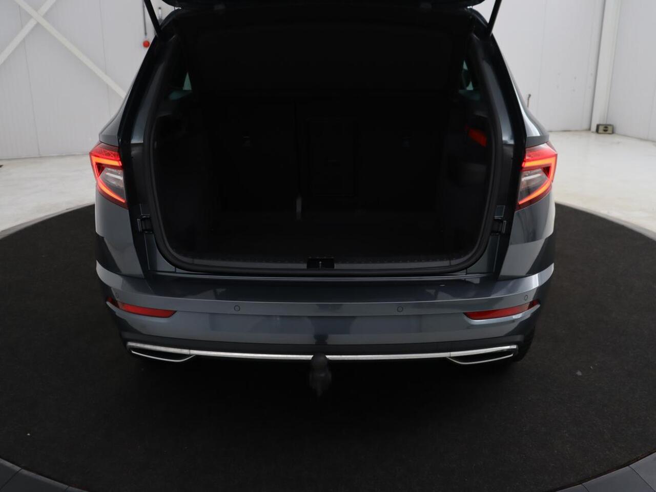 Skoda Karoq 1.5 TSI Sportline | Trekhaak | Stoelverwarming | Virtual Cockpit | Stuurverwarming | Carplay | Sportstoelen | Camera | Navigatie | Cruise control | Parkeerhulp
