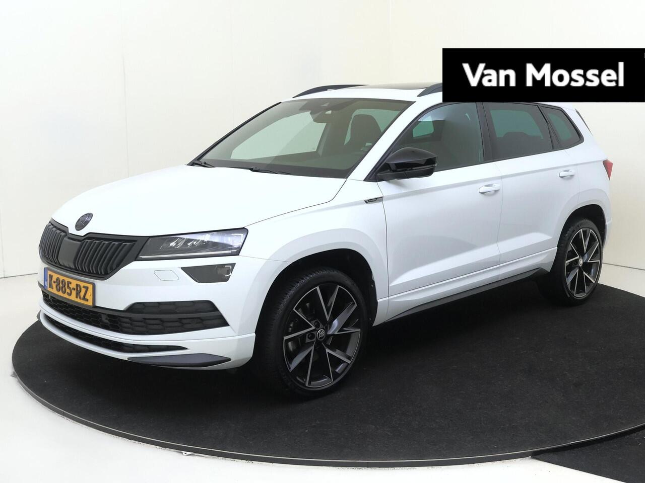 Skoda Karoq 1.5 TSI ACT Sportline Business AUTOMAAT | Navigate | Parkeersensoren & 360 Camera | Panoramadak | Stoel & Stuurverwarming |