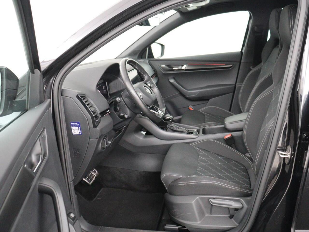 Skoda Karoq 1.5 TSI Sportline | Panoramadak | Stoelverwarming | Virtual Cockpit | Adaptive cruise | Canton Audio | Camera | File Assistent | Keyless | Side Assist | Full LED | Navigatie