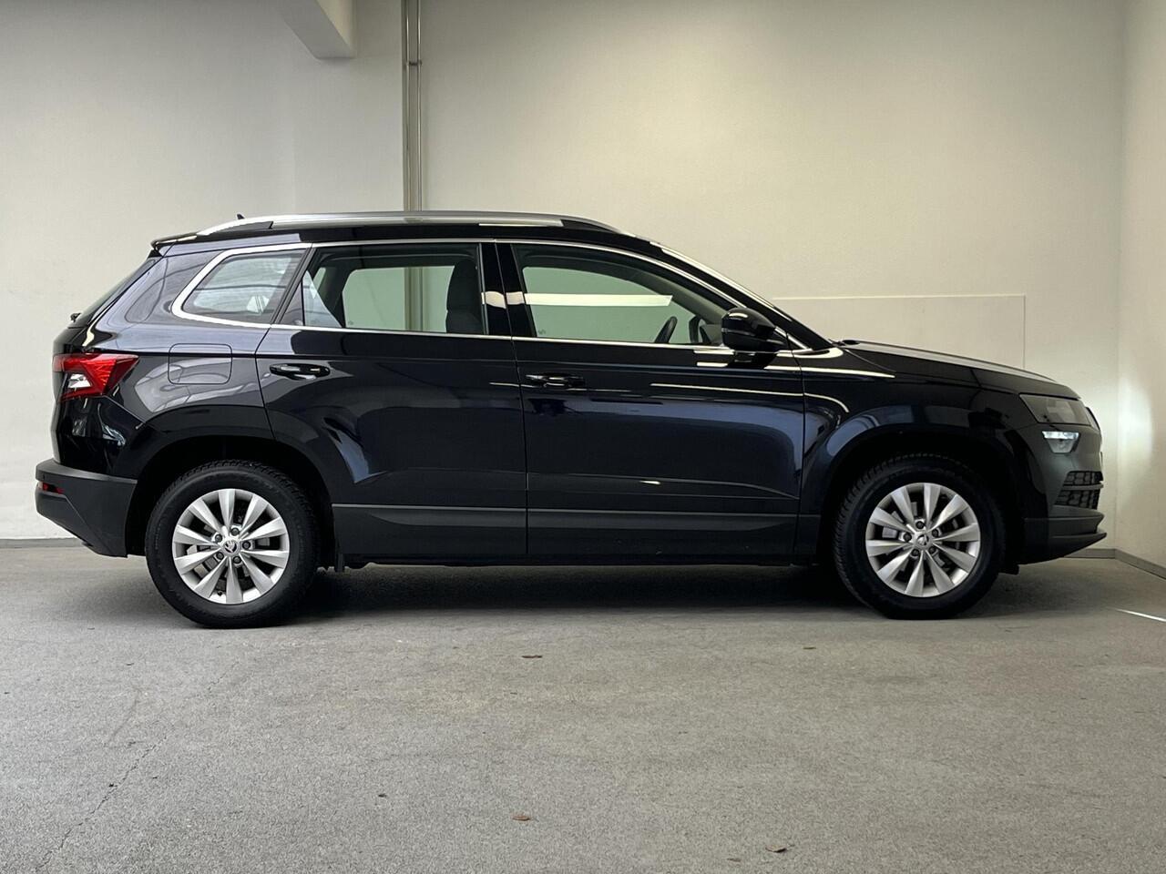 Skoda Karoq 1.0 TSI Business Edition | CAMERA | STOELVERWARMING |