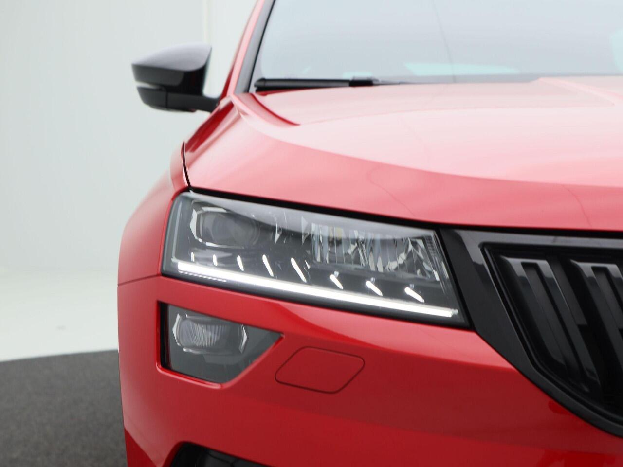 Skoda Karoq 1.5 TSi 150 Pk Automaat Sportline Business | Cruise | Climate | Stoelverwarming | Navigatie | Trekhaak | Camera | Carplay | 94.863 Km!!