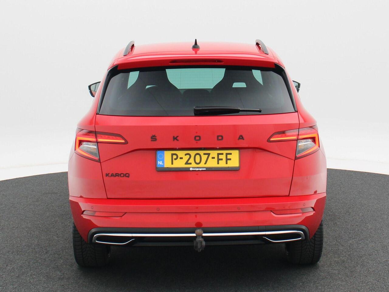 Skoda Karoq 1.5 TSi 150 Pk Automaat Sportline Business | Cruise | Climate | Stoelverwarming | Navigatie | Trekhaak | Camera | Carplay | 94.863 Km!!
