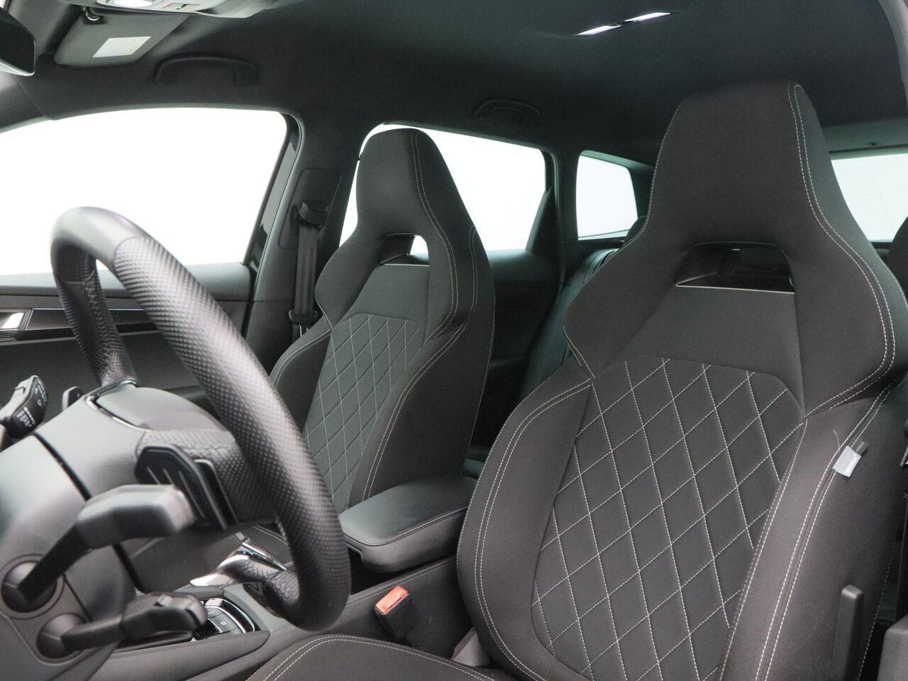 Skoda Karoq 1.5 TSi 150 Pk Automaat Sportline Business | Adaptive Cruise | Climate Control | Keyless | Stoelverwarming | Canton | Trekhaak | Navigatie | Camera | Carplay | LED | 123.026 Km!!