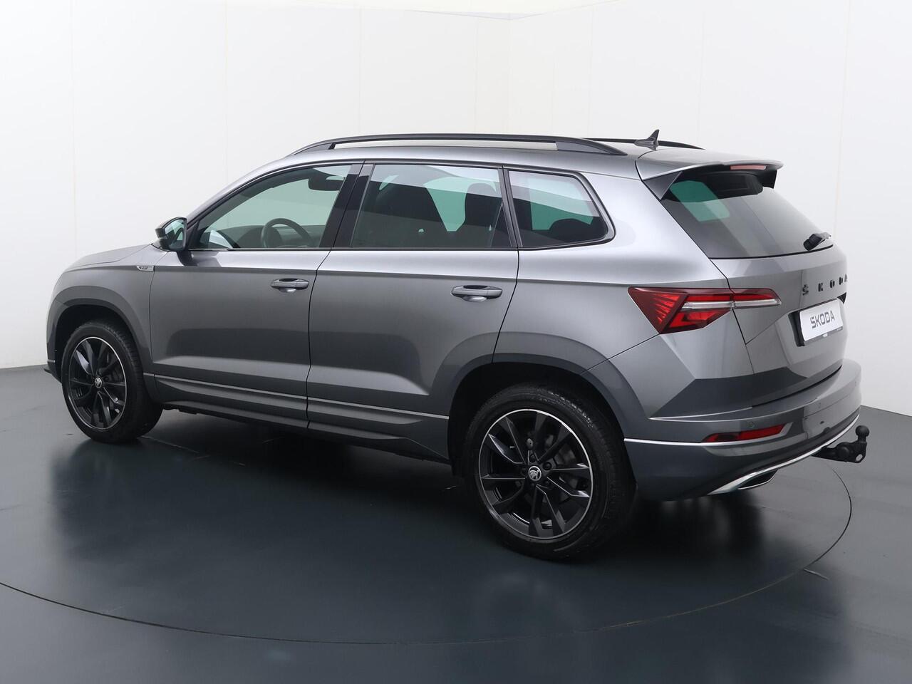Skoda Karoq 1.5 TSI ACT Sportline Business | 150 PK | Automaat | Trekhaak wegklapbaar | Elek. achterklep | Matrix LED koplampen |