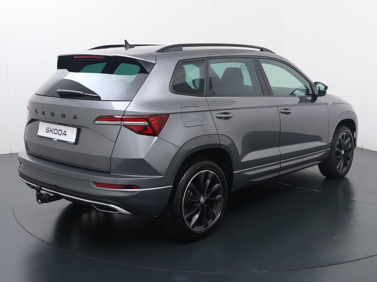 Skoda Karoq 1.5 TSI ACT Sportline Business | 150 PK | Automaat | Trekhaak wegklapbaar | Elek. achterklep | Matrix LED koplampen |