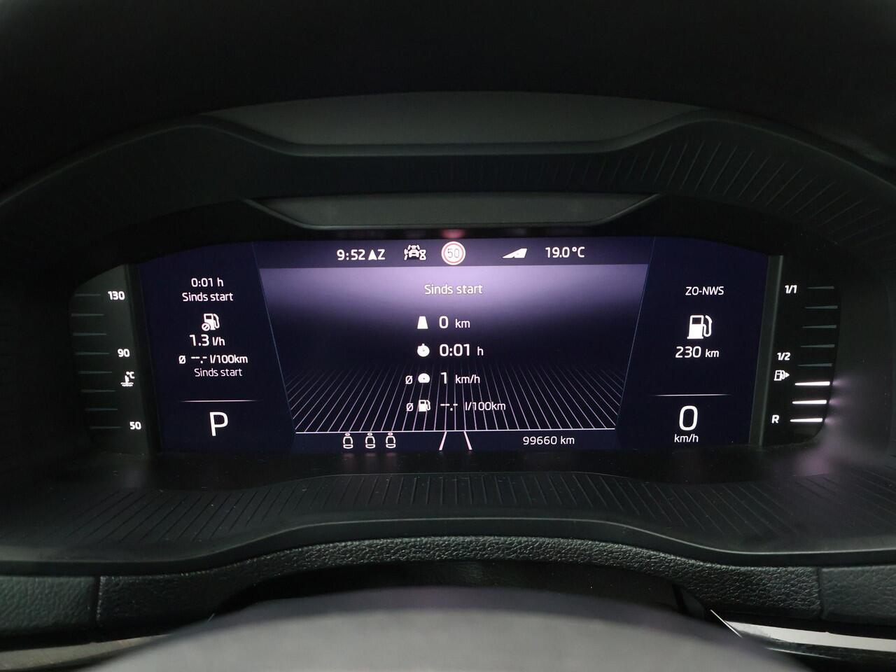 Skoda Karoq 1.5 TSI ACT Sportline Business | 150 PK | Automaat | Trekhaak wegklapbaar | Elek. achterklep | Matrix LED koplampen |