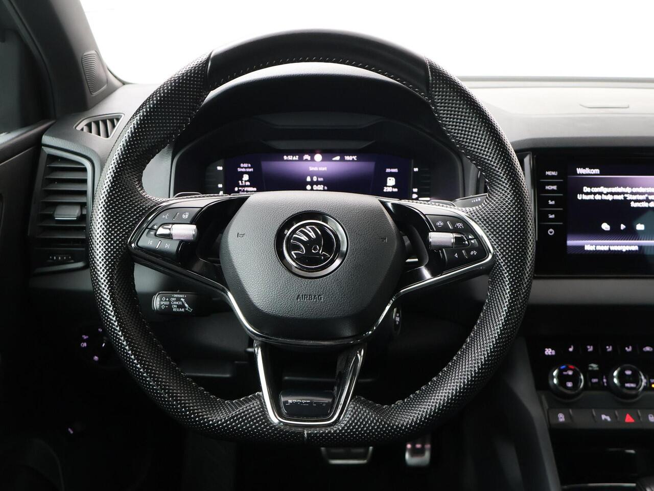 Skoda Karoq 1.5 TSI ACT Sportline Business | 150 PK | Automaat | Trekhaak wegklapbaar | Elek. achterklep | Matrix LED koplampen |