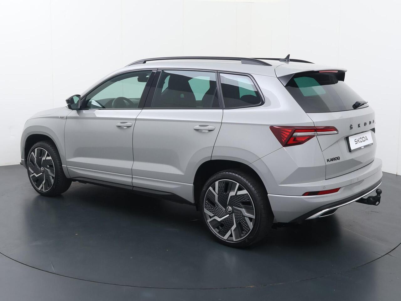 Skoda Karoq 1.5 TSI ACT Sportline Business | 150 PK | Automaat | Trekhaak wegklapbaar | Navigatiesysteem |