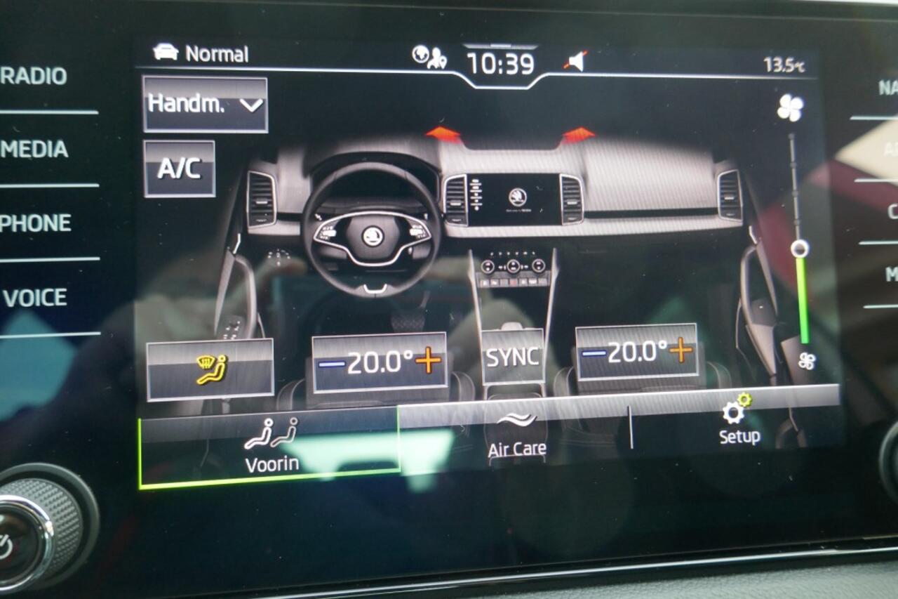 Skoda Karoq 1.5 TSI SPORTLINE BUSISNES 150 pk CAMERA/VIRTUAL COCKPIT/FULL NAVI