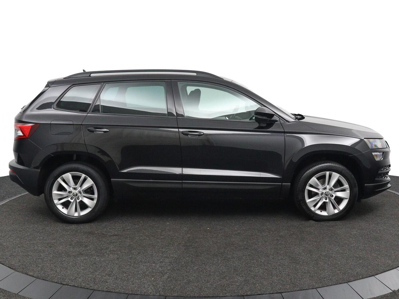 Skoda Karoq 1.0 TSI Business Edition Rijklaarprijs! Trekhaak!
