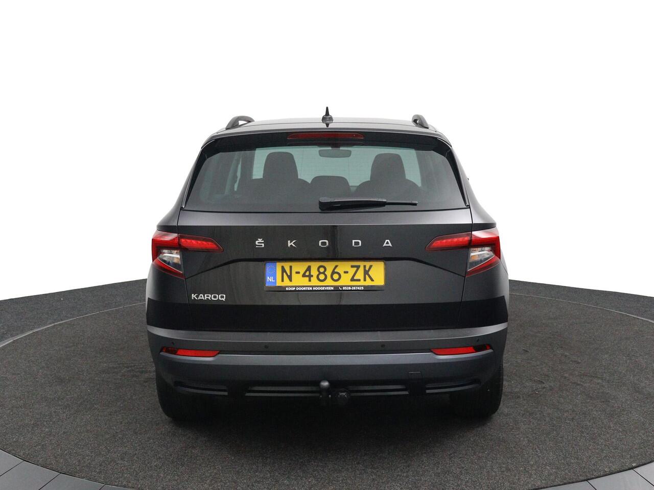 Skoda Karoq 1.0 TSI Business Edition Rijklaarprijs! Trekhaak!