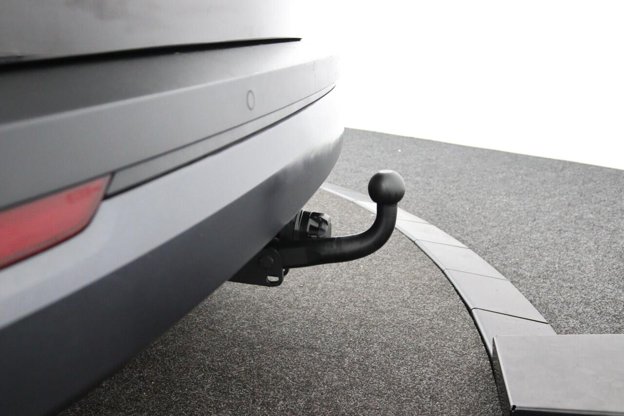 Skoda Karoq 1.0 TSI Business Edition Rijklaarprijs! Trekhaak!