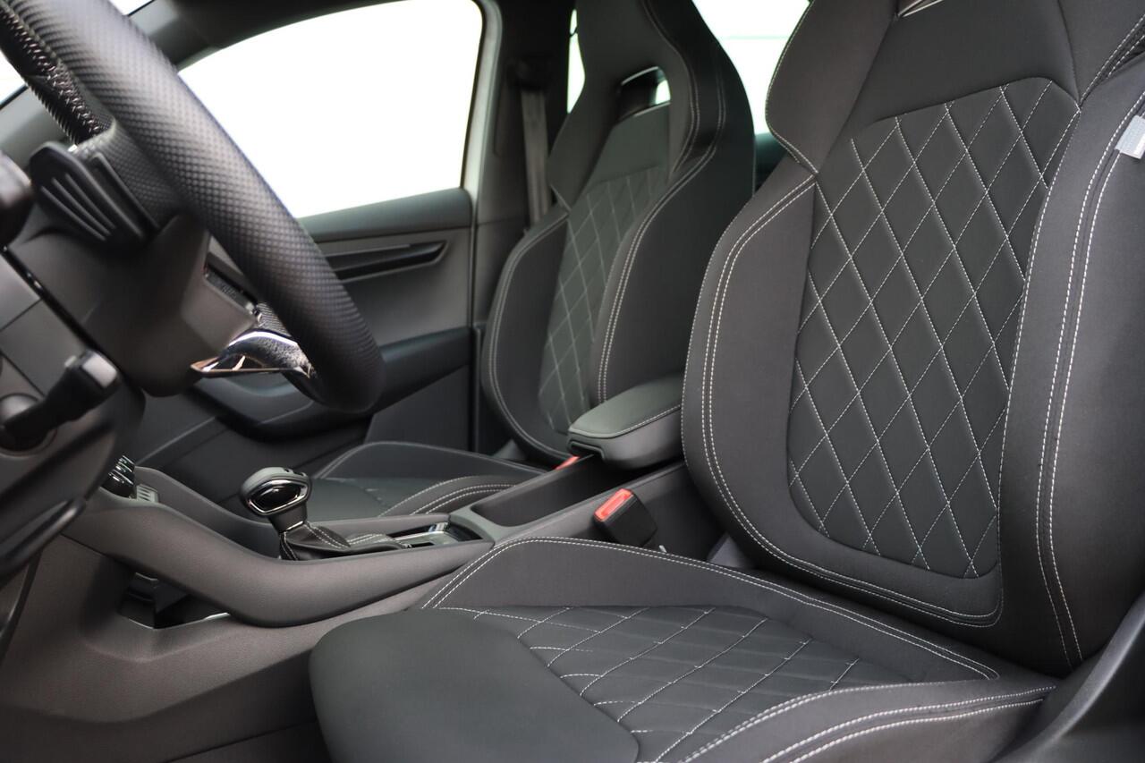 Skoda Karoq 1.5 TSI Sportline 150pk DSG7 Voor+achterbankverwarming | Stuurverwarming | Carplay | travelassist