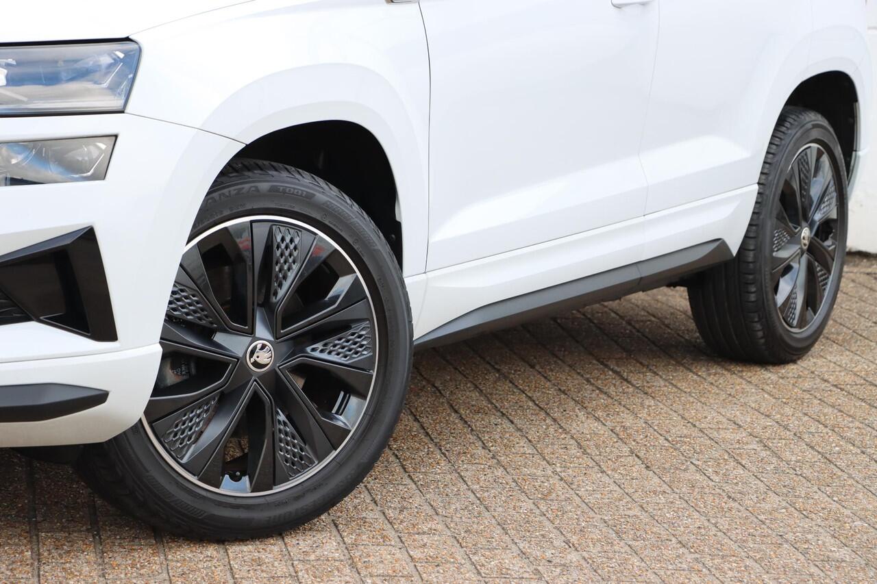 Skoda Karoq 1.5 TSI Sportline 150pk DSG7 Voor+achterbankverwarming | Stuurverwarming | Carplay | travelassist