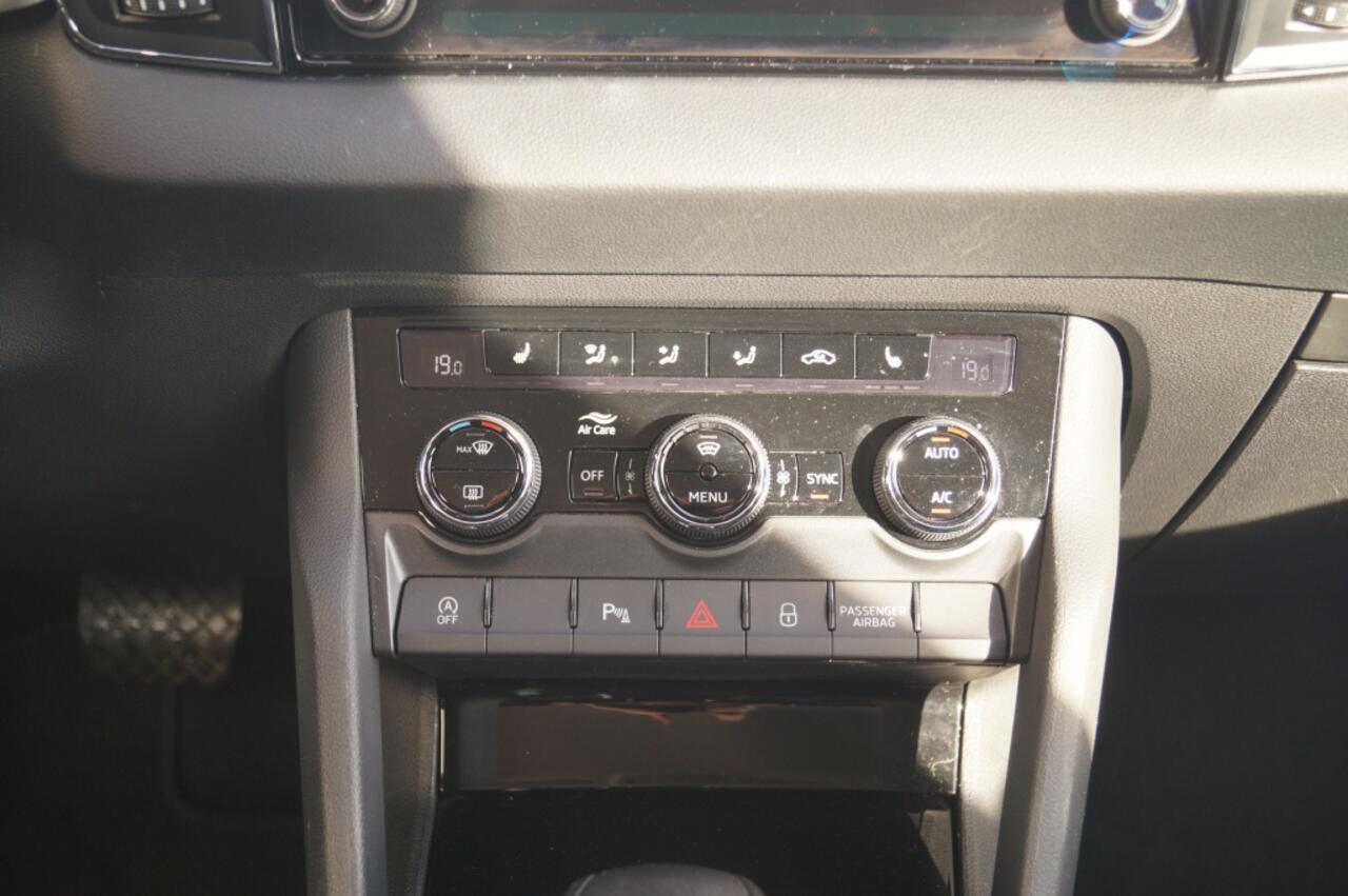 Skoda Karoq 2.0 TDI DSG Ambition -LEER-NAVI-ECC-PDC-