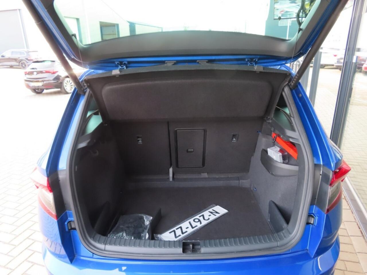 Skoda Karoq 1.5 TSI Sportline Business Led Pano Trekhaak 2022