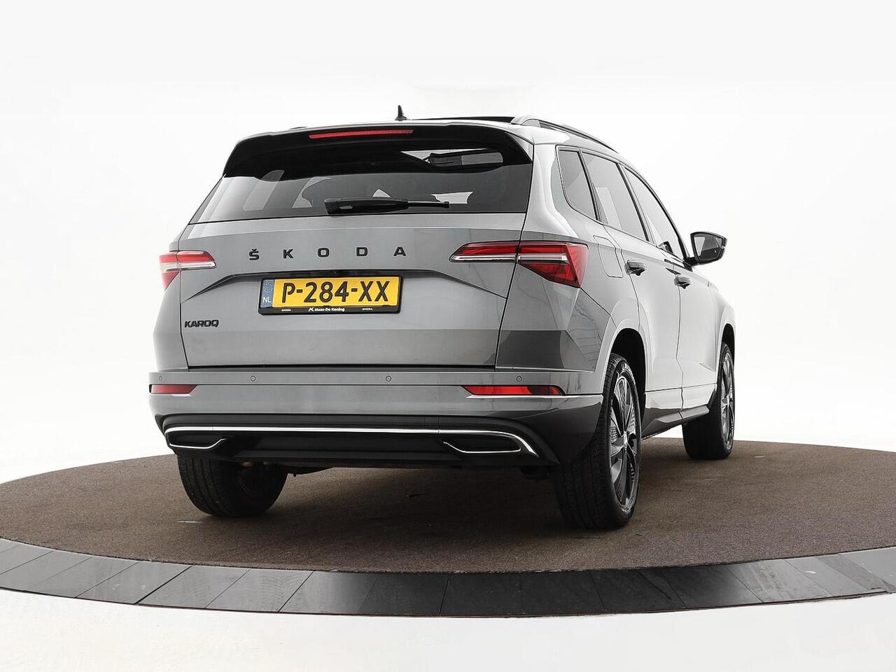Skoda Karoq 1.5 TSI 150pk DSG ACT Sportline Business · Panoramadak · Trekhaak · Camera · Keyless · Apple/Android Car Play · 18'' Inch ·