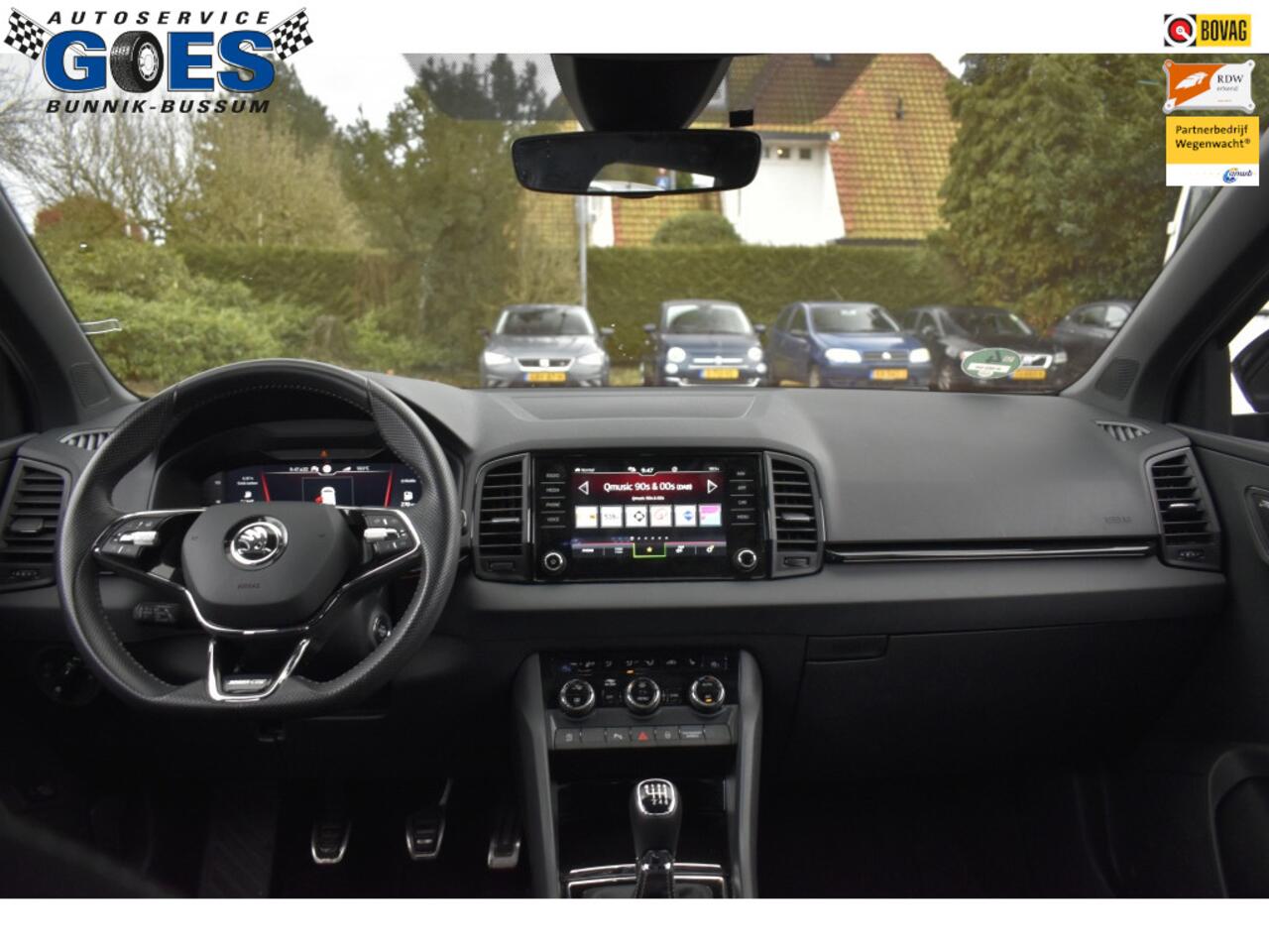Skoda Karoq (financiering mogelijk) 1.5 TSI Sportline Busines /trekhaak/camera/stuurverwarming