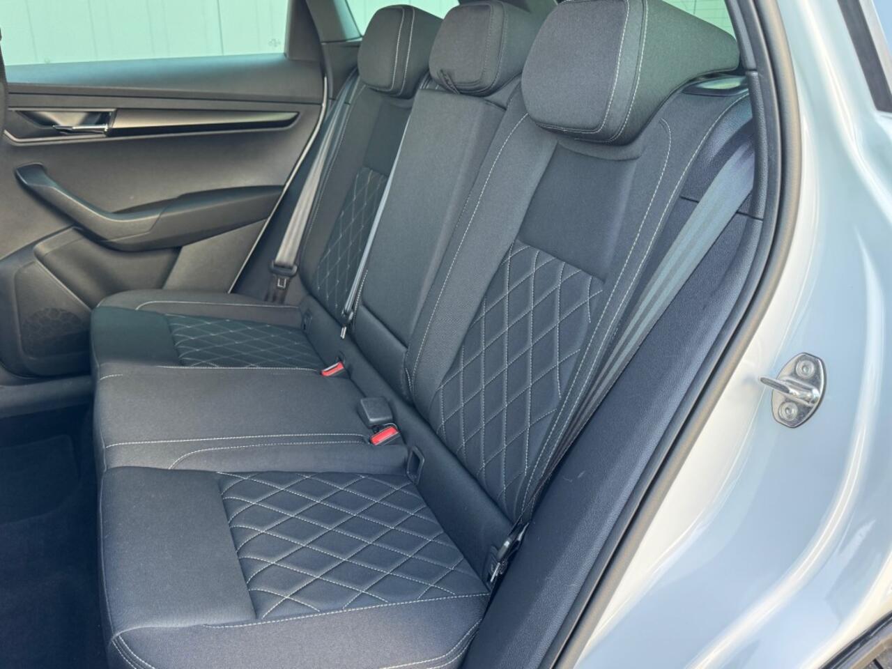 Skoda Karoq 1.5 TSI ACT SPORTLINE BUSINESS DSG Trekhaak